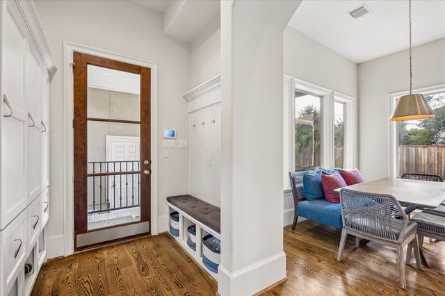 4901 Holt Street, Bellaire, TX 77401