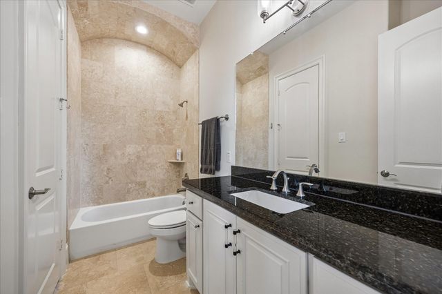 4901 Holt Street, Bellaire, TX 77401