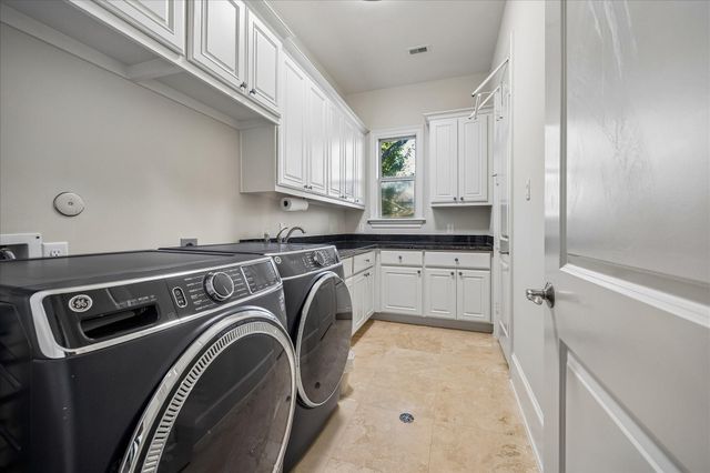 4901 Holt Street, Bellaire, TX 77401