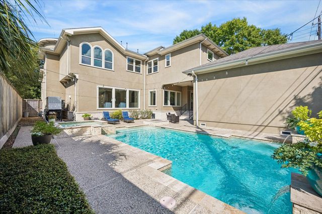 4901 Holt Street, Bellaire, TX 77401