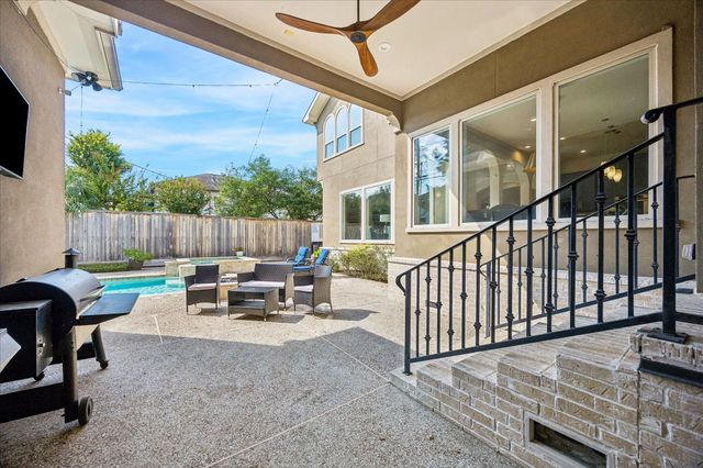 4901 Holt Street, Bellaire, TX 77401