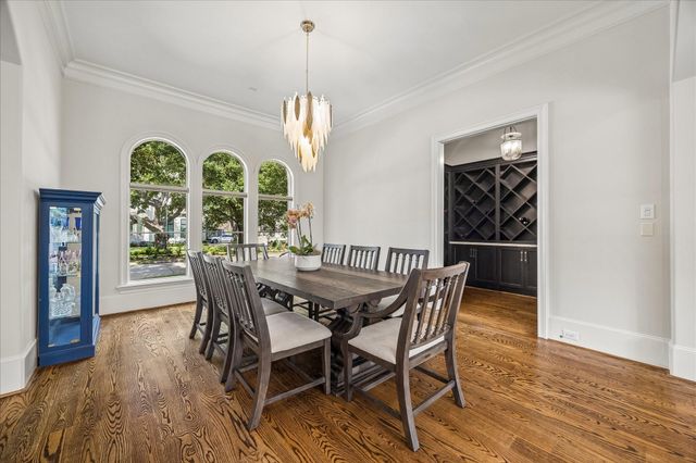 4901 Holt Street, Bellaire, TX 77401