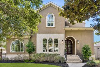 4901 Holt Street, Bellaire, TX 77401