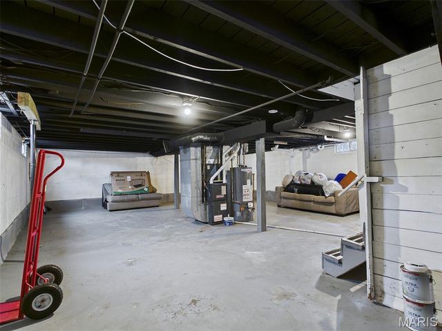 3201 Charlotte Court, Alton, IL 62002