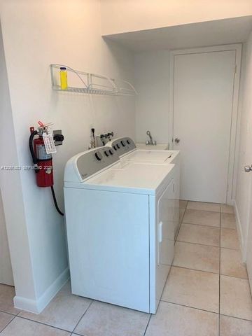 3912 Ponce De Leon Boulevard 1FL, Coral Gables, FL 33134