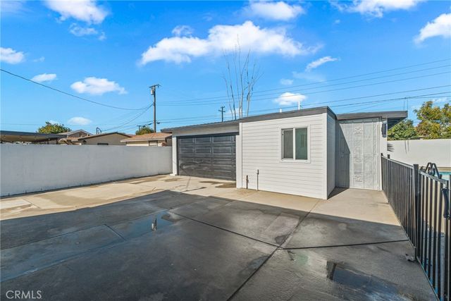 5056 Washington, Chino, CA 91710