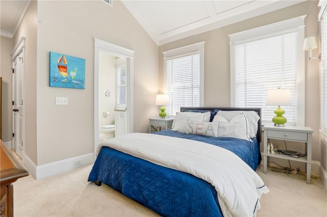 1060 Village Oaks Lane, St Simons Island, GA 31522