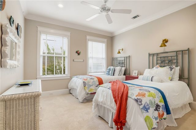 1060 Village Oaks Lane, St Simons Island, GA 31522