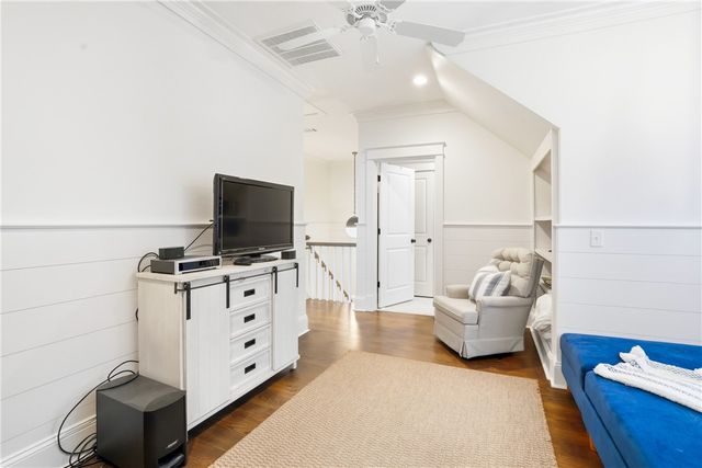 1060 Village Oaks Lane, St Simons Island, GA 31522