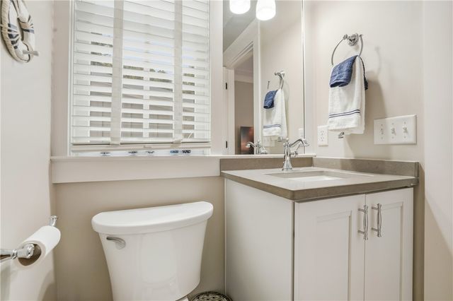 1060 Village Oaks Lane, St Simons Island, GA 31522