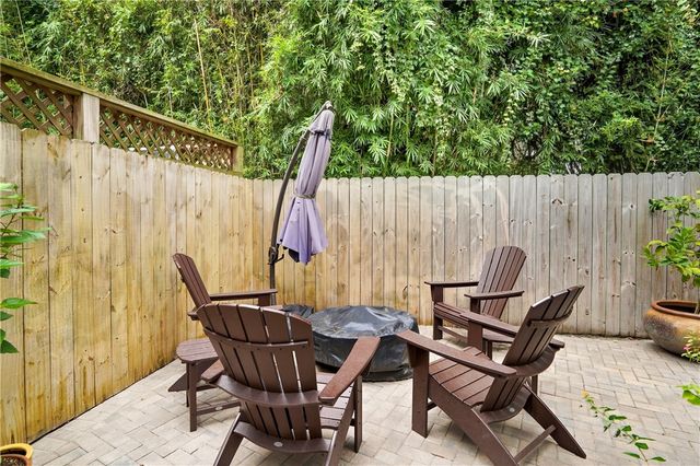 1060 Village Oaks Lane, St Simons Island, GA 31522