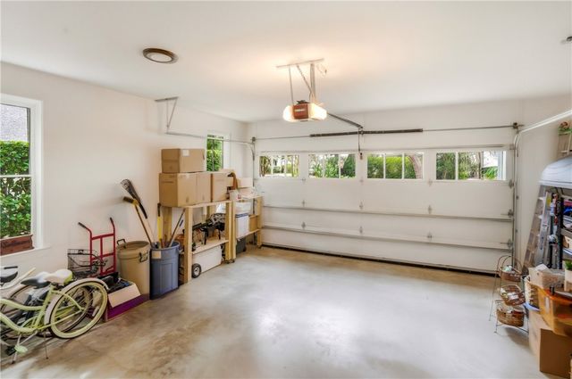 1060 Village Oaks Lane, St Simons Island, GA 31522