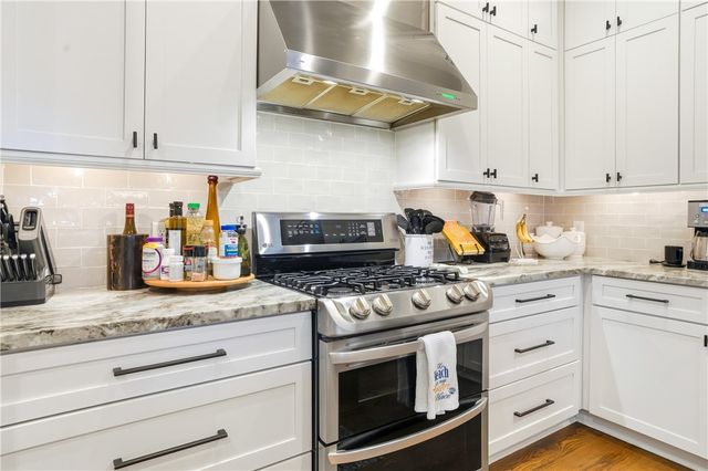 1060 Village Oaks Lane, St Simons Island, GA 31522