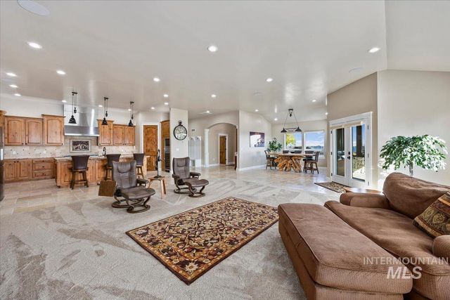 465 Canyon Rim Rd, Twin Falls, ID 83301
