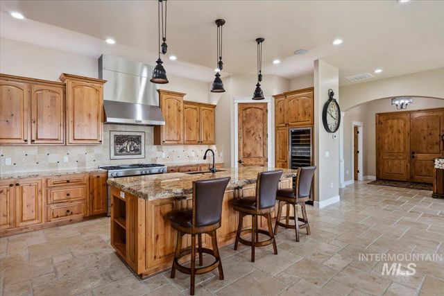 465 Canyon Rim Rd, Twin Falls, ID 83301