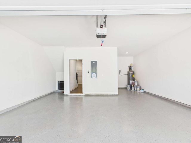 217 Vista Lane, Woodstock, GA 30189