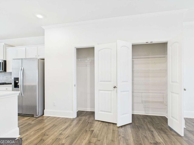 217 Vista Lane, Woodstock, GA 30189