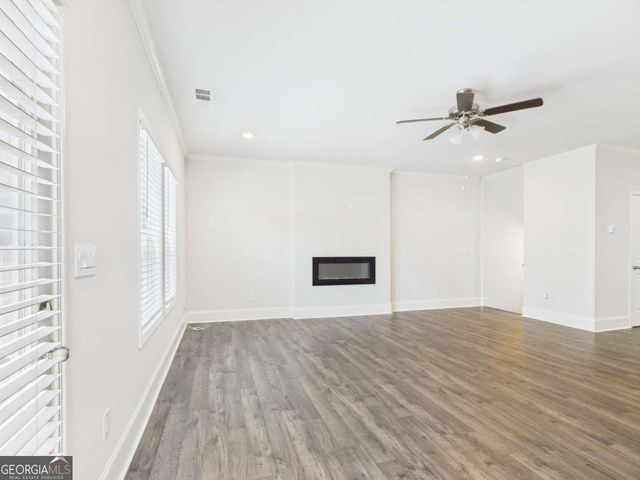 217 Vista Lane, Woodstock, GA 30189