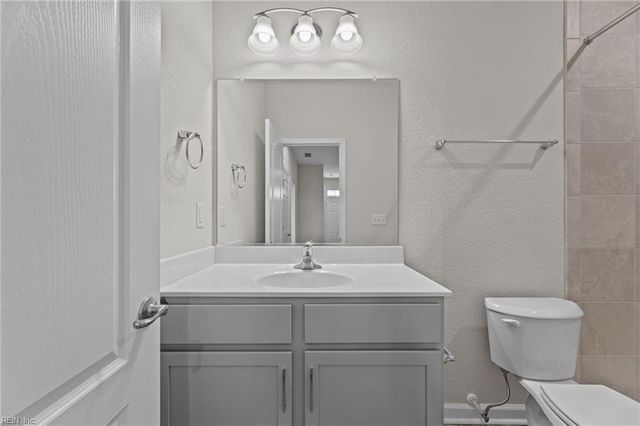 146 Freeman DR, Hampton, VA 23666