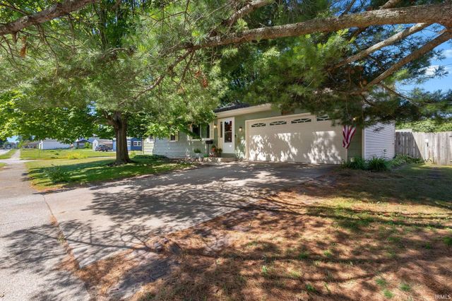 1903 Sarah Street, Mishawaka, IN 46545