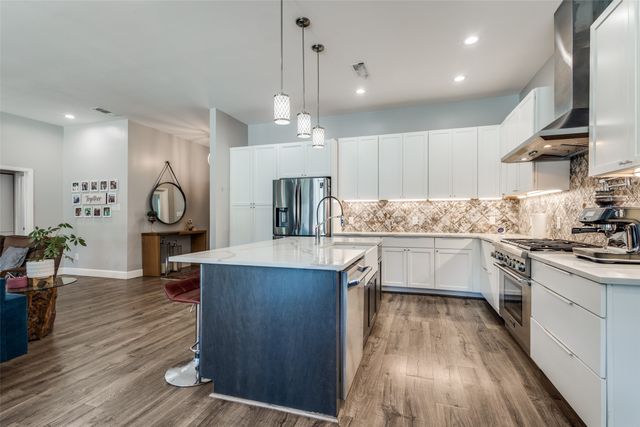 2502 Hillside Court, Southlake, TX 76092