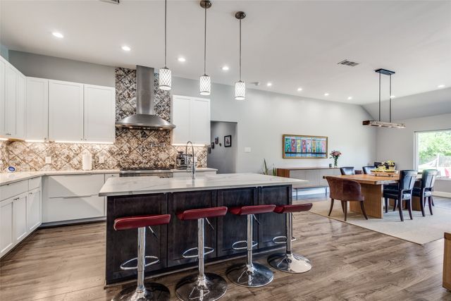 2502 Hillside Court, Southlake, TX 76092