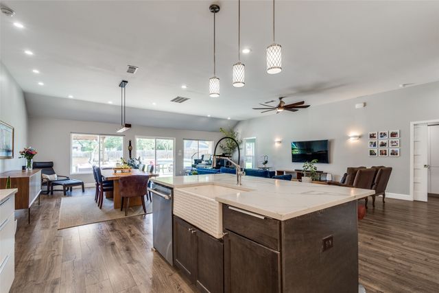 2502 Hillside Court, Southlake, TX 76092