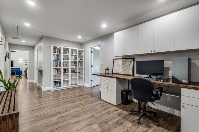 2502 Hillside Court, Southlake, TX 76092