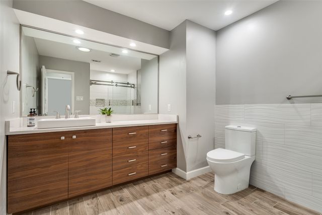 2502 Hillside Court, Southlake, TX 76092