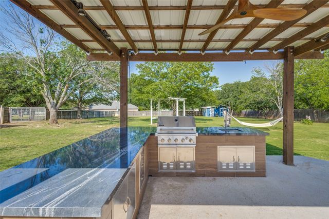 2502 Hillside Court, Southlake, TX 76092