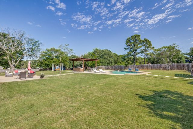 2502 Hillside Court, Southlake, TX 76092