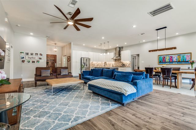 2502 Hillside Court, Southlake, TX 76092