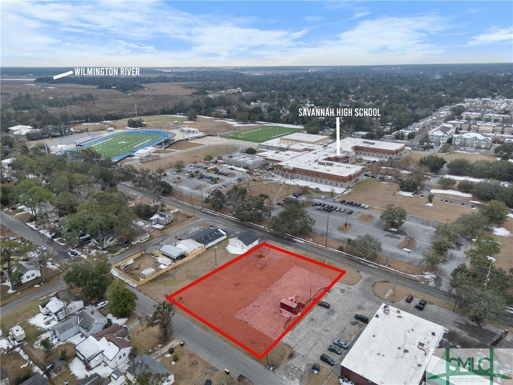 Image 3 of property listing at 284 Pennsylvania Avenue, Savannah, GA 31404