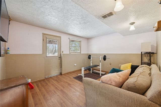 3089 Countryside, Shaler, PA 15101