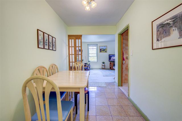 143-25 84 Drive 2G, Jamaica, NY 11435
