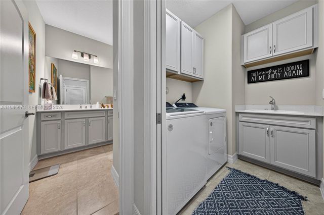 4409 W Appleton Cir W, Oakland Park, FL 33309