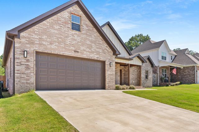 3590 Sylvia Springs Drive, Conway, AR 72034