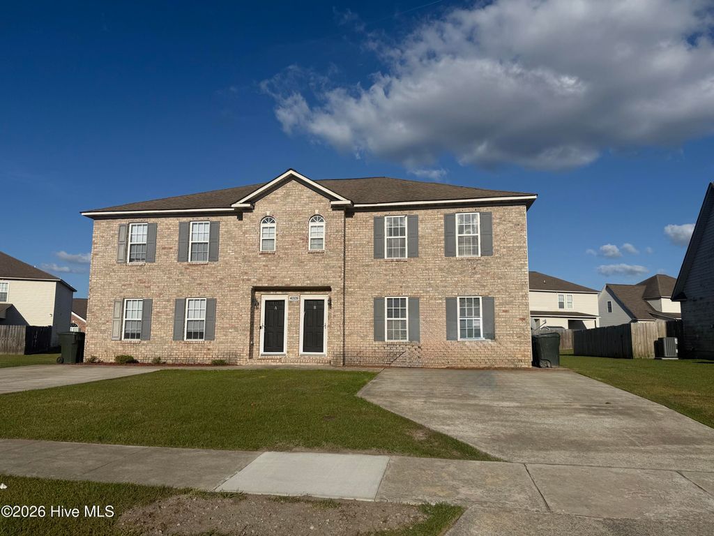 4009 Lucerne Court B, Winterville, NC 28590