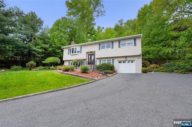 630 Van Emburgh Avenue, Twp Of Washington, NJ 07676