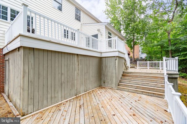 1001 FEATHERSTON CT, Fredericksburg, VA 22401