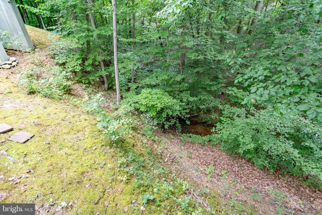 1001 FEATHERSTON CT, Fredericksburg, VA 22401