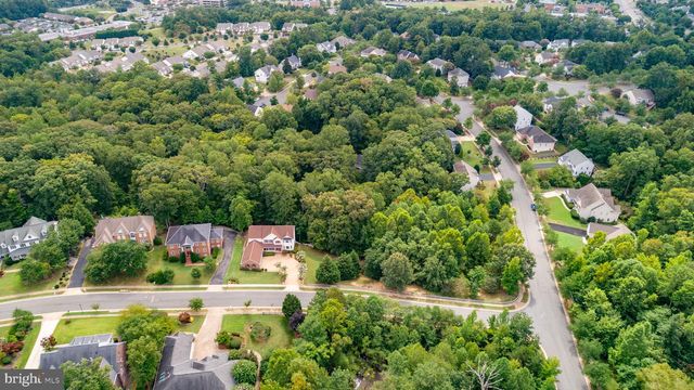 1001 FEATHERSTON CT, Fredericksburg, VA 22401