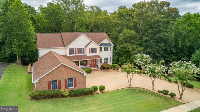 1001 FEATHERSTON CT, Fredericksburg, VA 22401
