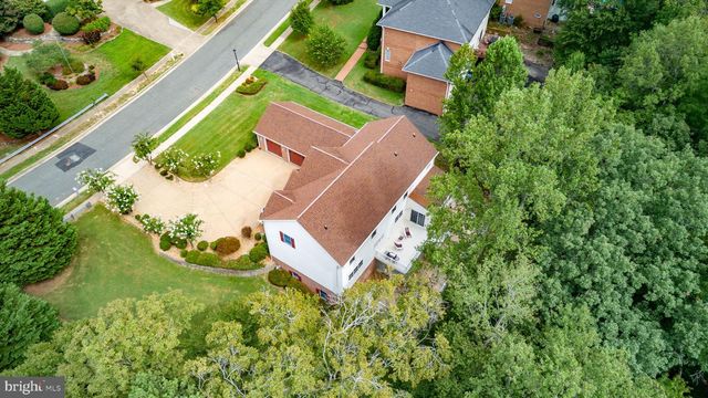 1001 FEATHERSTON CT, Fredericksburg, VA 22401