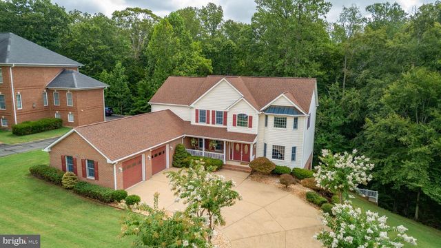 1001 FEATHERSTON CT, Fredericksburg, VA 22401