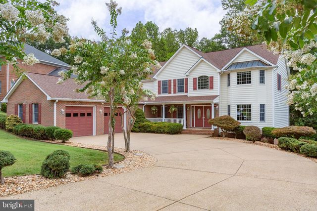 1001 FEATHERSTON CT, Fredericksburg, VA 22401