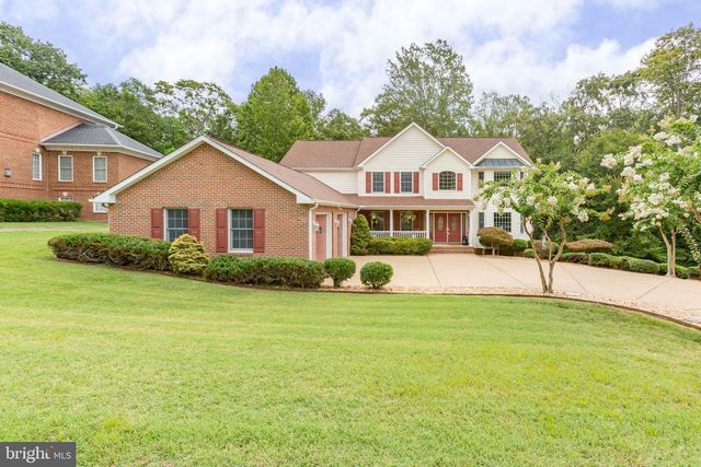 1001 FEATHERSTON CT, Fredericksburg, VA 22401