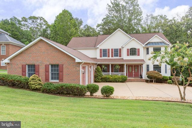 1001 FEATHERSTON CT, Fredericksburg, VA 22401