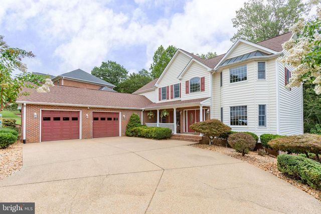 1001 FEATHERSTON CT, Fredericksburg, VA 22401