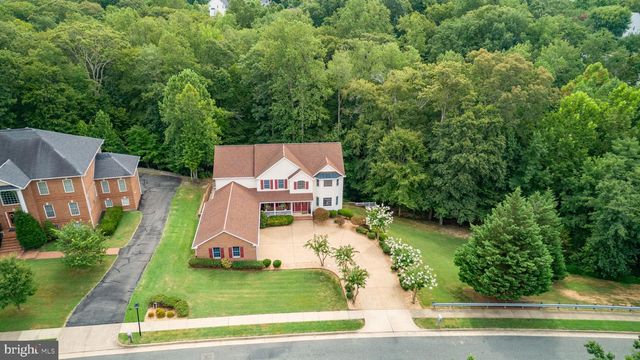 1001 FEATHERSTON CT, Fredericksburg, VA 22401